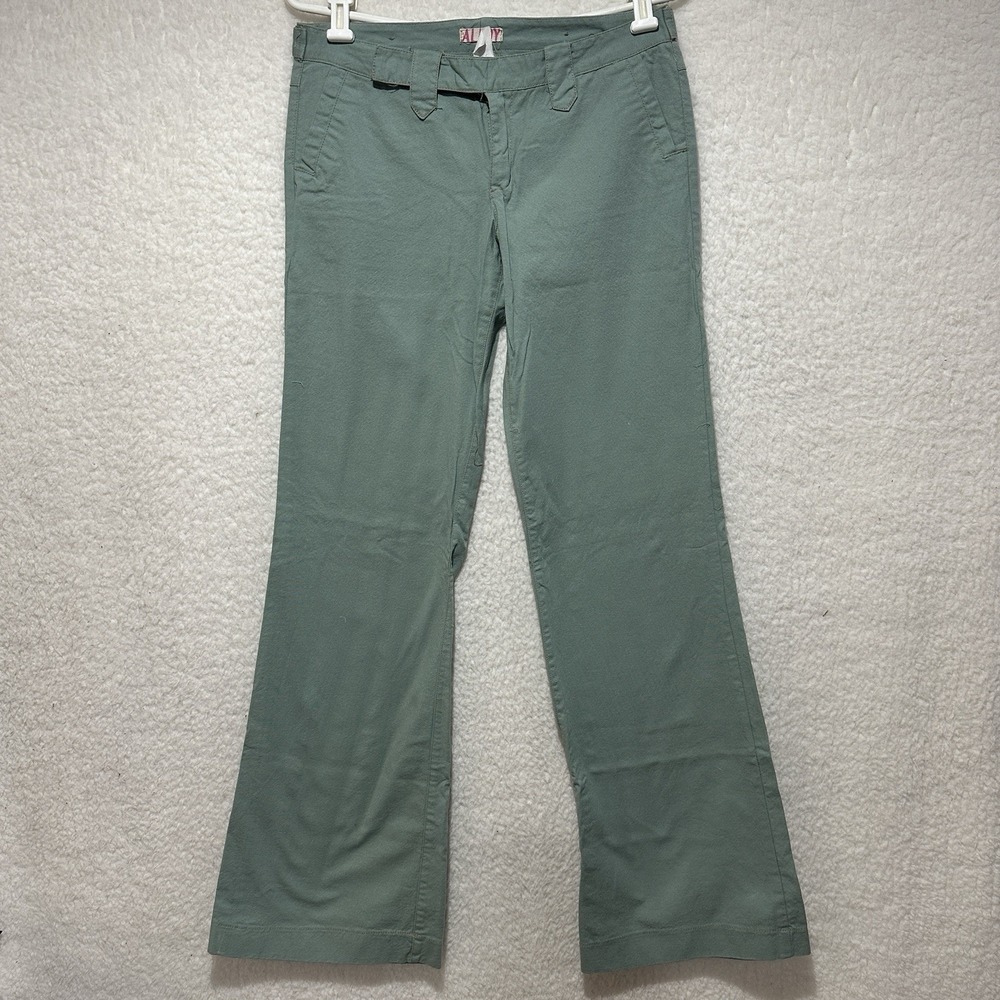Alloy‎ Rare Women's Light Green Flare Pants Size 9 Made In USA